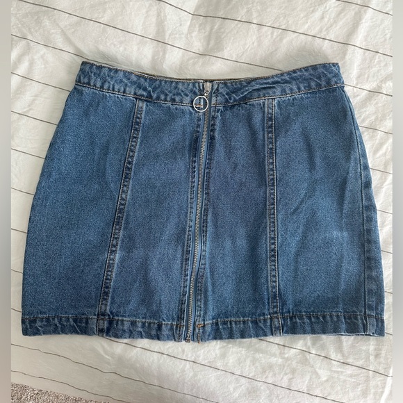 Skirt - Picture 1 of 3